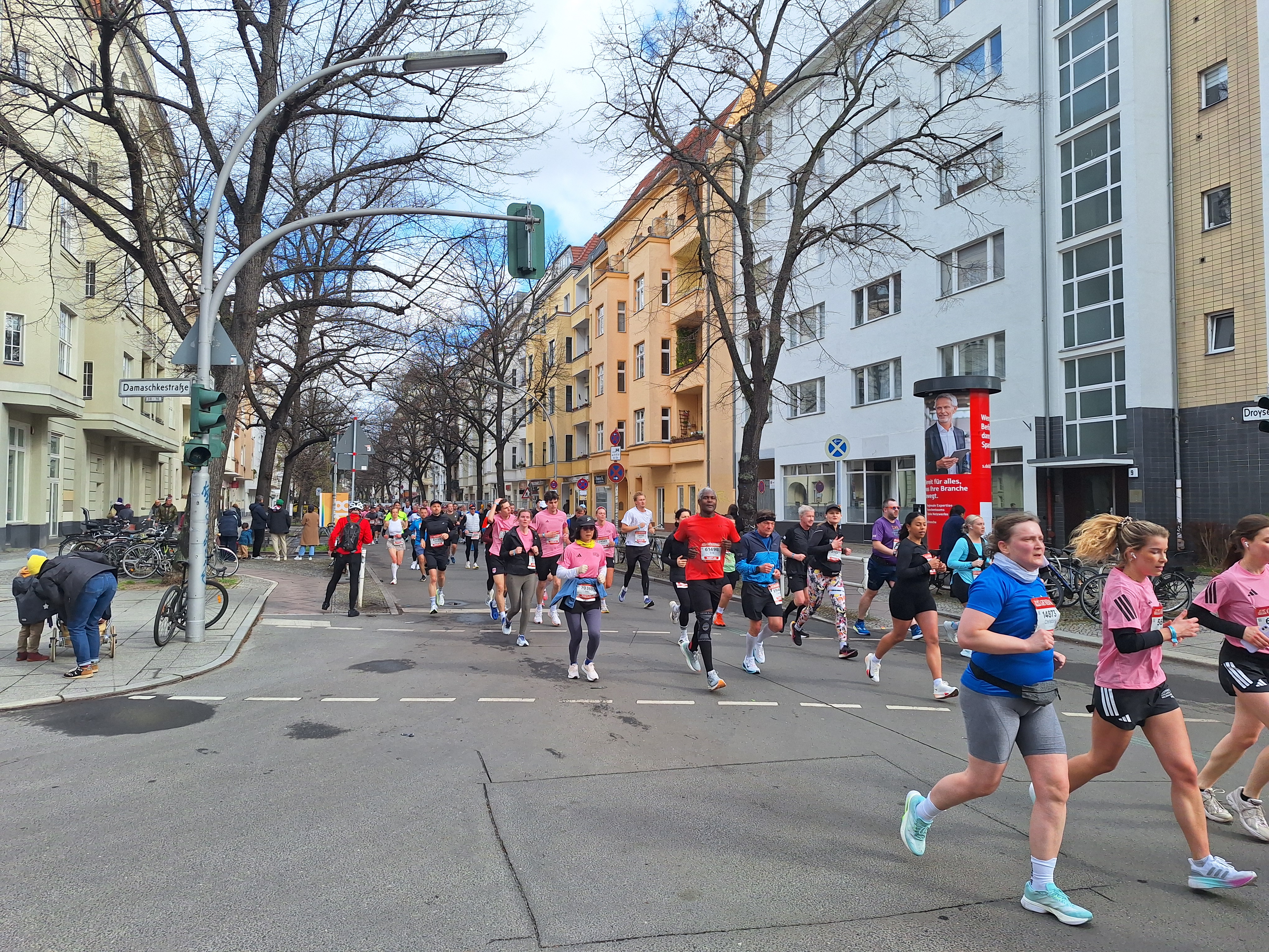 Runners at the 2026 Berlin Half Marathon in Charlottenburg